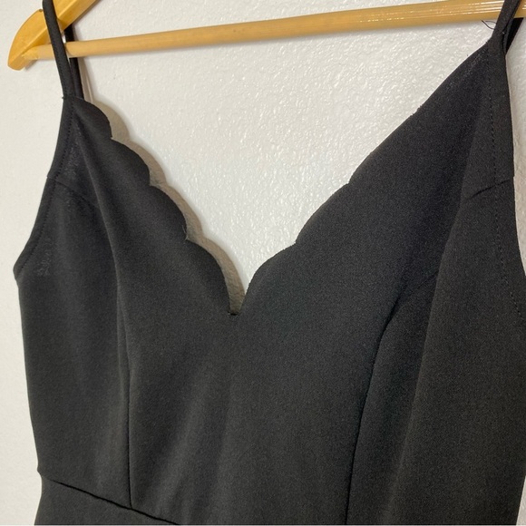 SOCIALITE Black Scallop Trim Bodycon Dress Size Small - Picture 2 of 9